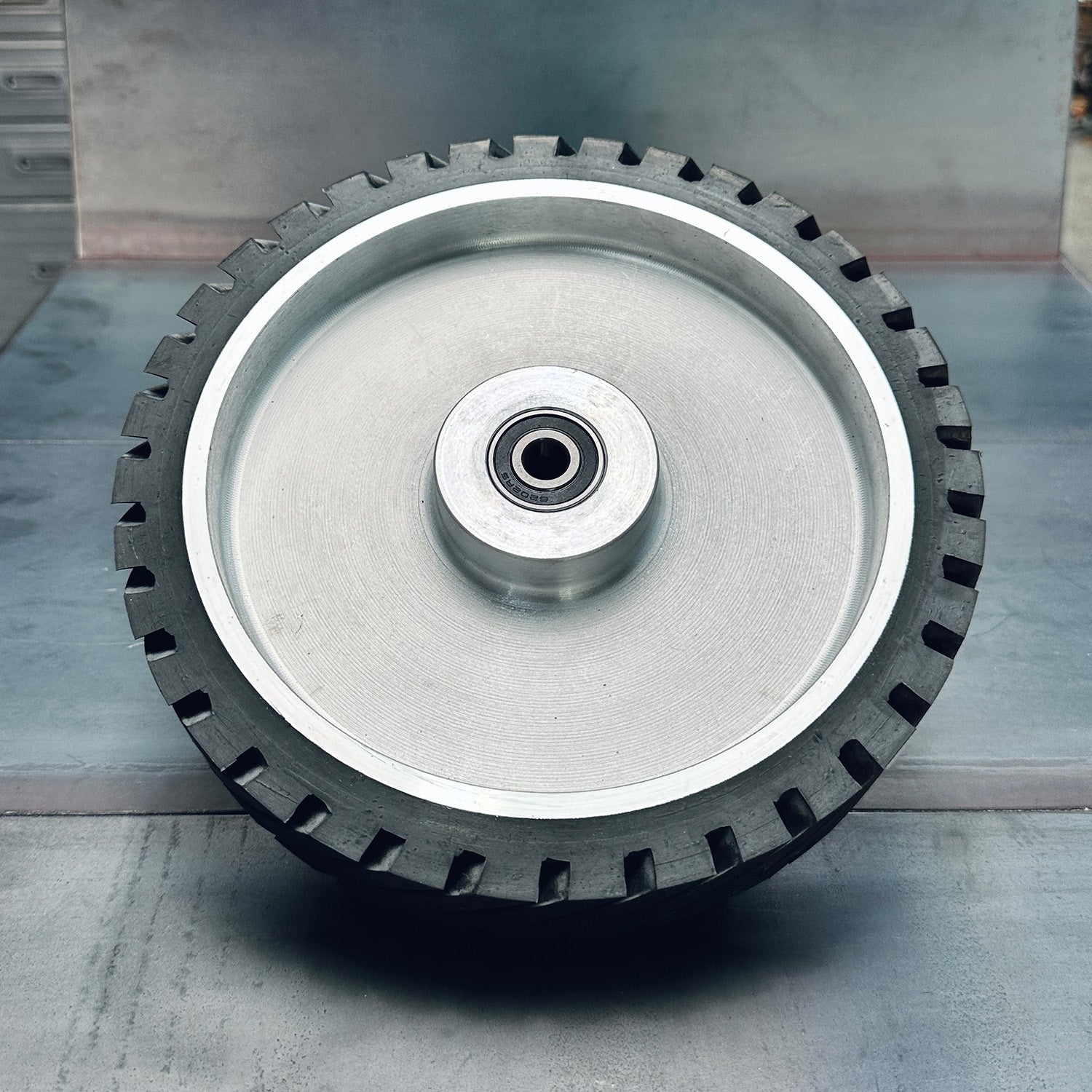 Large Rubber Contact Wheel – HouseMade Industrial